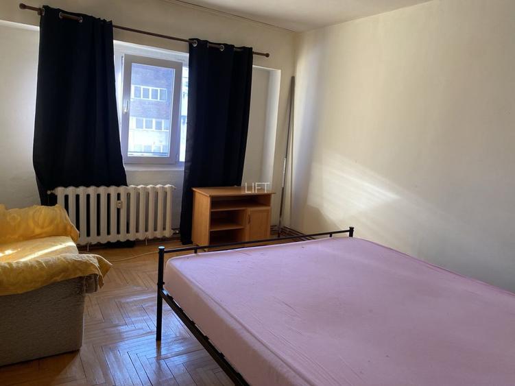 Apartament 2 camere, decomandat-zona Racadau - 2