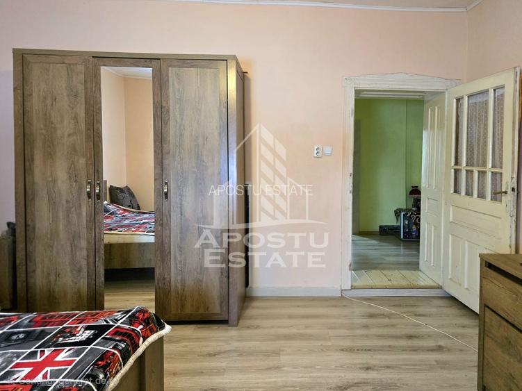 Casa de vanzare in Curtici. - 2