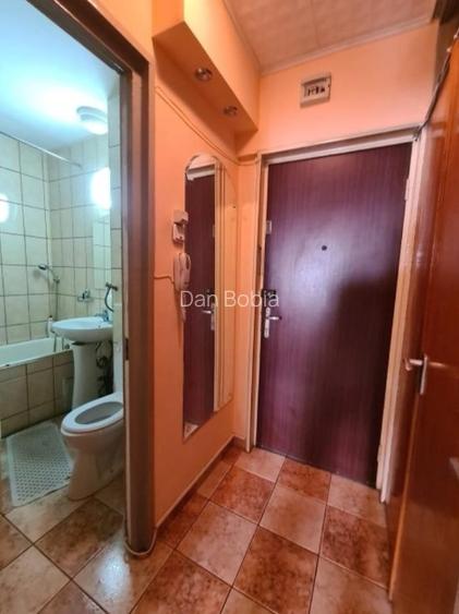 Garsoniera V-v Plaza Romania - 13