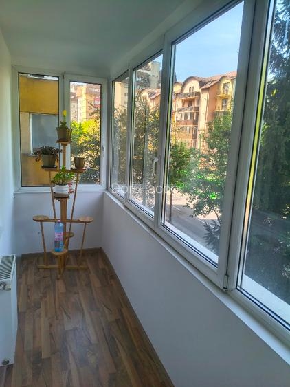Apartament de închiriat Carpaților 11  - 11