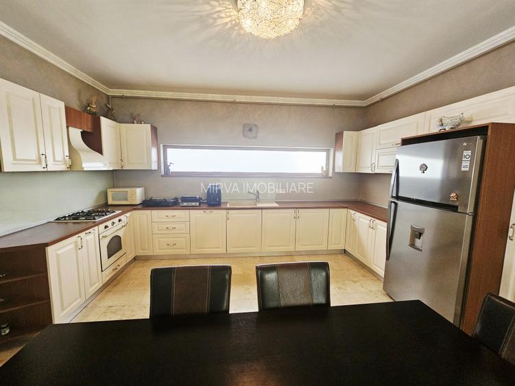 Casă de Lux cu Design Exclusivist – Eleganță, Rafinament și Confort - 32