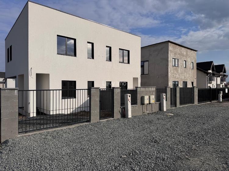 1/2 duplex direct de la proprietar comision 0%  - 14