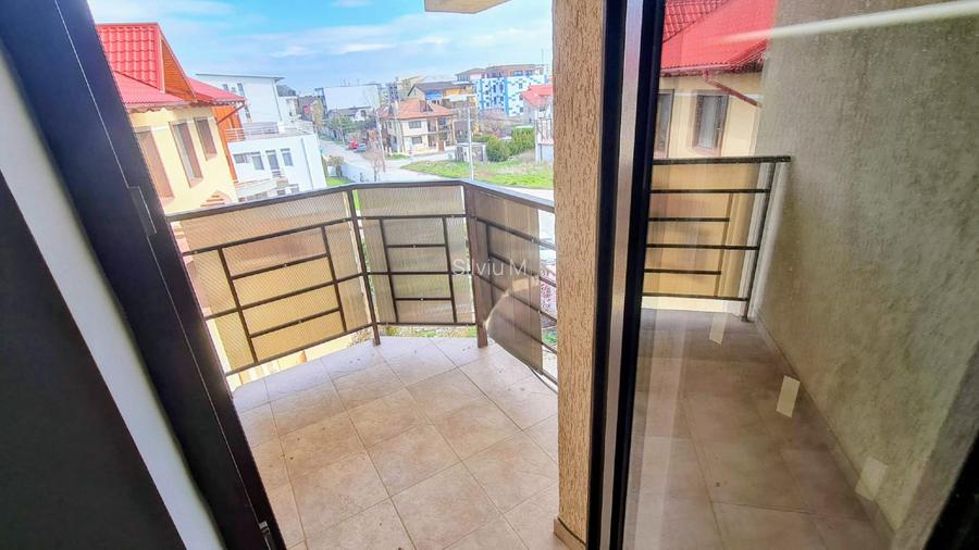 Apartament de vacanta de vanzare - 3 camere pe partea cu marea - 5