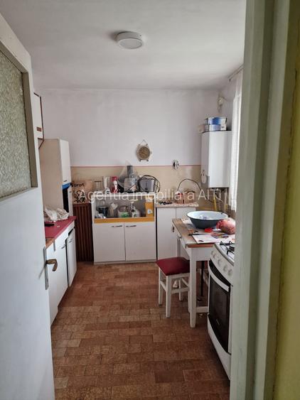 De Vanzare Apartament 3 camere et 4 zona centrala Suceava - 5