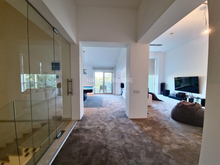 Vila deosebita  la un pas de mare mobilata si utilata - 45