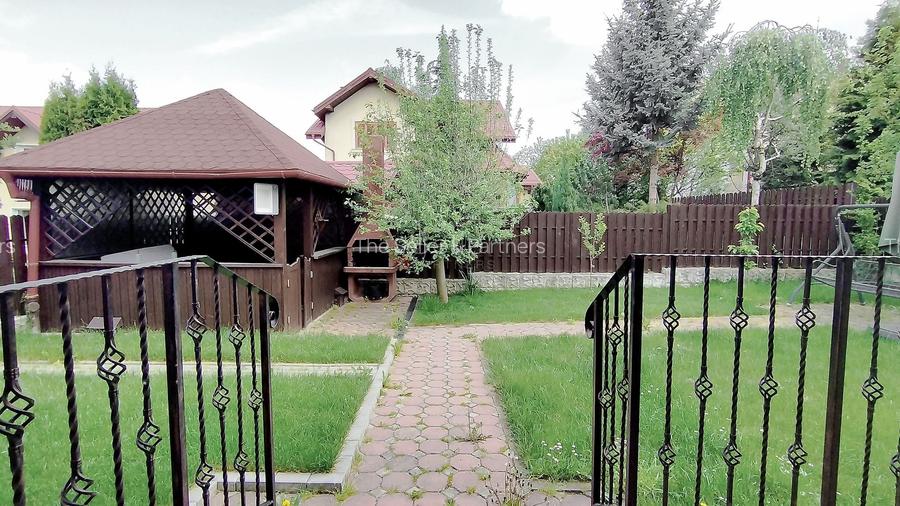 Resedinta familiala in Bunloc – intimitate, natura si acces rapid - 35