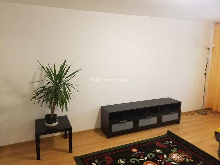 2 camere spatios  zona Rahova cu 2 balcoane - 2