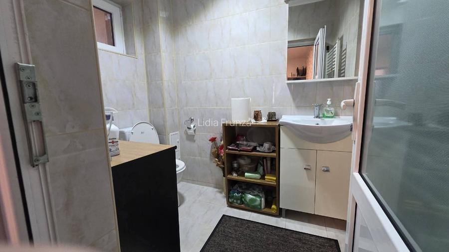 Vand casa zona centrala - 12