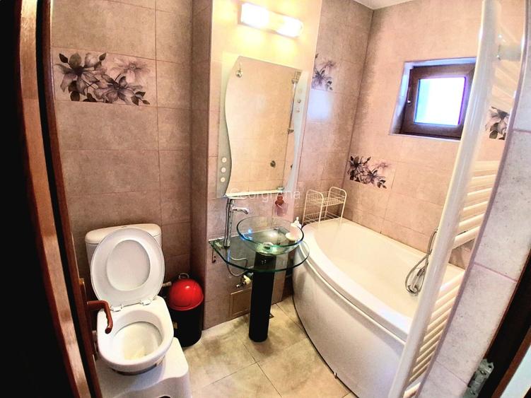 Apartament de vânzare  - 3