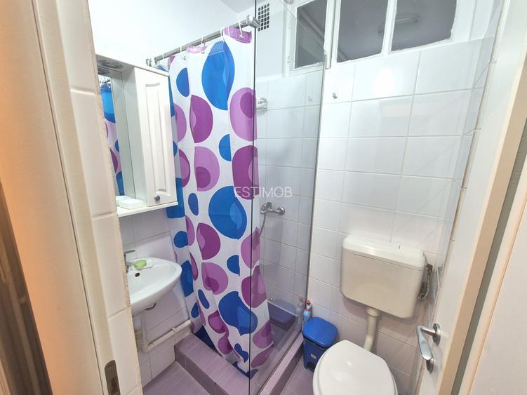 Inchiriere garsoniera cocheta mobilata si utilata zona Centrul Civic AFI Brasov - 25