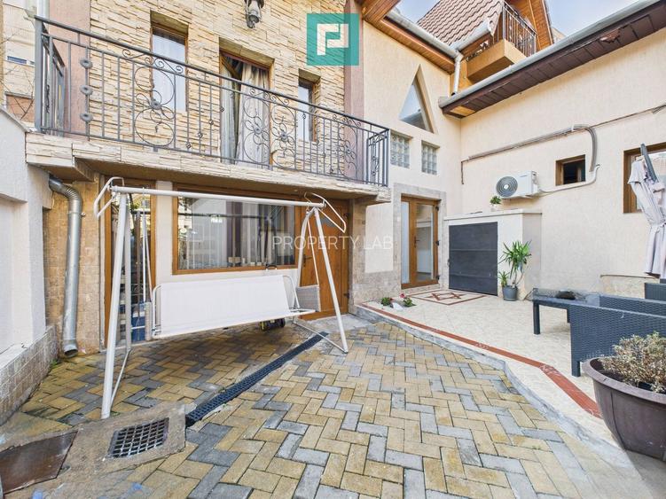 Casă cu spațiu comercial Arad, calea Aurel Vlaicu - 12