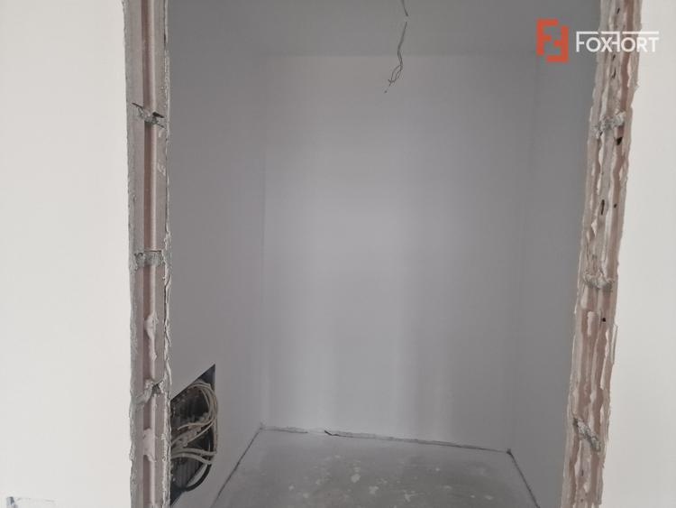 Casa cu 5 camere, 617 mp teren, Mosnita Veche