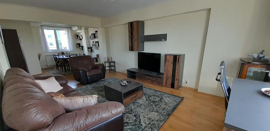 Apartament 2 camere Lux+30 mp terasa in zona Romana