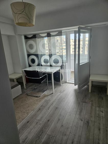 Decebal - Apartament 3 camere , 90mp , renovat complet - 2