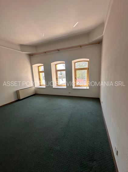 SPATIU COMERCIAL - BRAILA - PIATA TRAIAN - 10