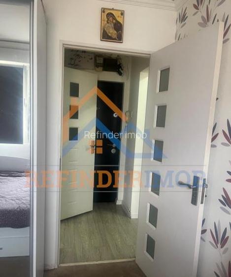 Apartament de vanzare cu 2 camere, zona Salajan - Metrou 1 Decembrie 1918 - 5