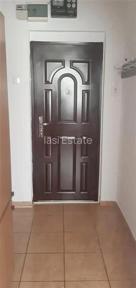 Apartament cu 2 camere Podu Ros Liceul Racovita - 4