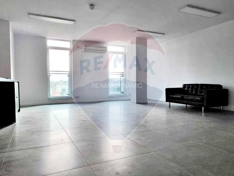 Spațiu de birouri  53 mp Arad Plaza de închiriat- etaj 5 - 7