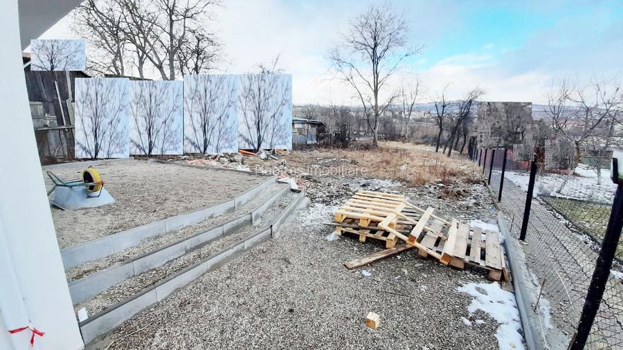 Casa noua de tip duplex, P+E+M, cu C.F., teren 700 mp, Dambul Rotund - 4