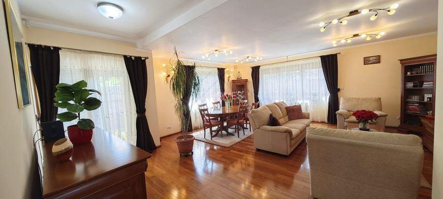 Casa mare. Posibil si clinica, camin batrani, invatamant, sediu firma. - 16