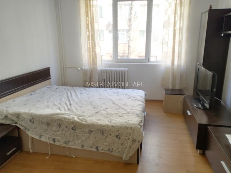 Garsoniera decomandata zona Dr. Taberei - str. Targu Neamt // Bloc reabilitat - 3