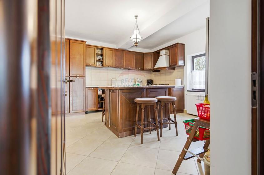 Casă/Vilă de Vânzare cu 5 camere,  Teren 757mp - Iasi - Hlincea - 5