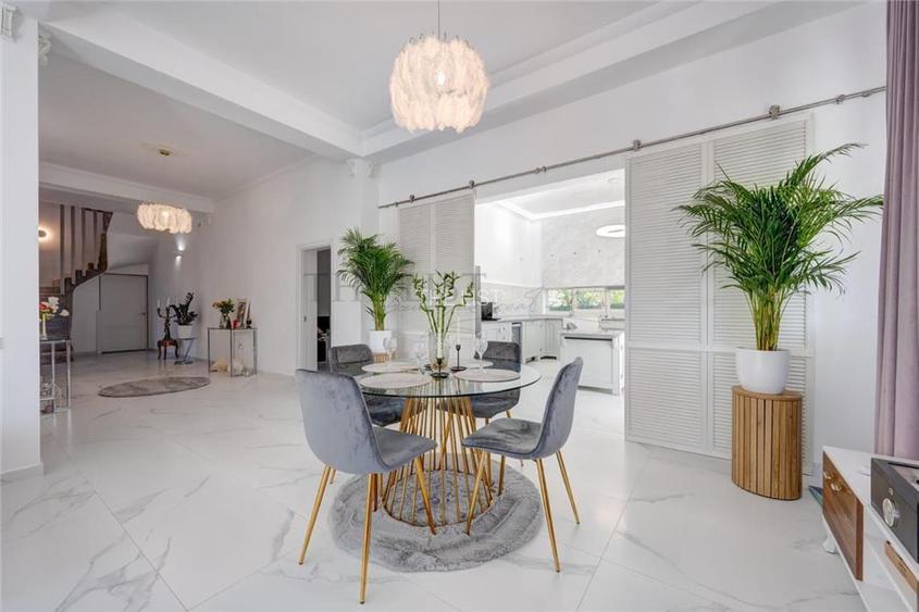 Vila de vanzare 5 camere | CORBEANCA - 3