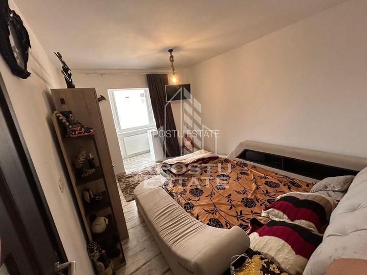 Apartament cu 2 camere, complet renovat, 2 balcoane, etajul 2 - 2