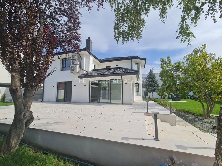 LUX | Casă Individuală | Iancu Nicolae | 10 camere - 18