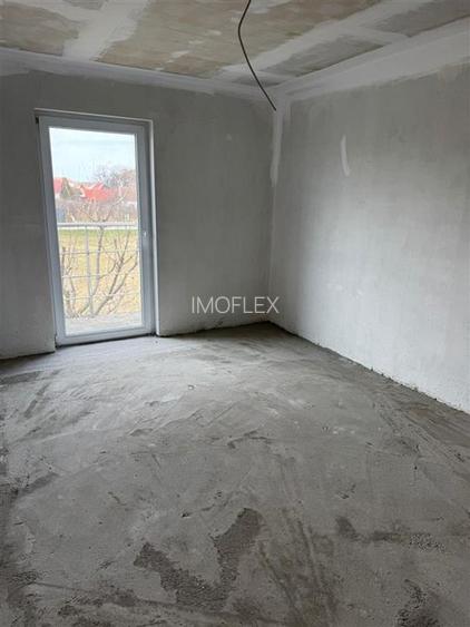 Casa spatioasa cu etaj si curte în Ghimbav - 14