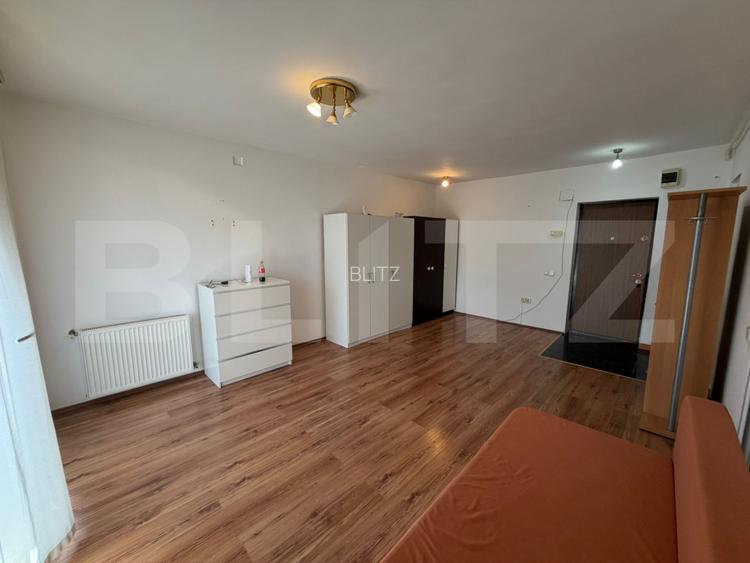 Apartament 1 camera, decomandat, parcare, zona Florilor  - 2
