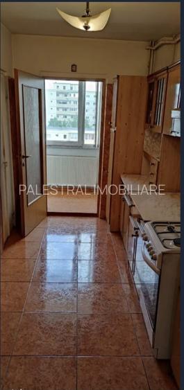 Apartament 3 camere zona Judetean,decomandat 146000 Euro - 8