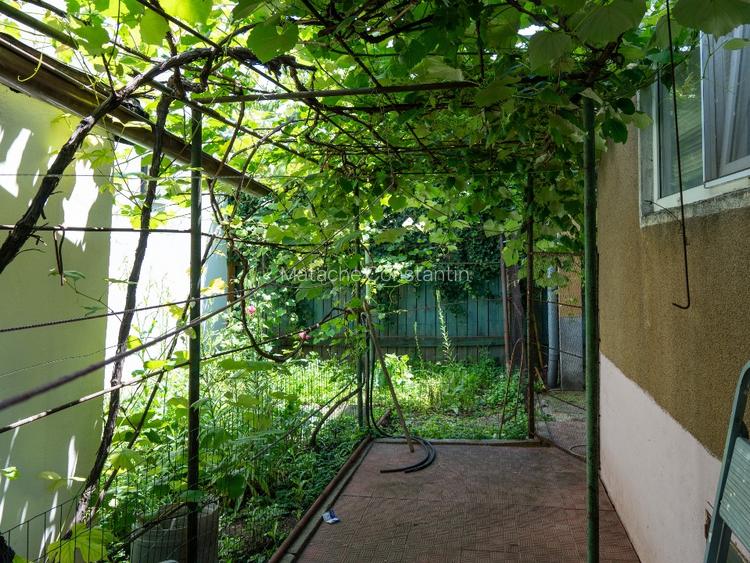 Casă spațioasă S+P+1E – 5 camere – 278 mp – Sector 4 - 11