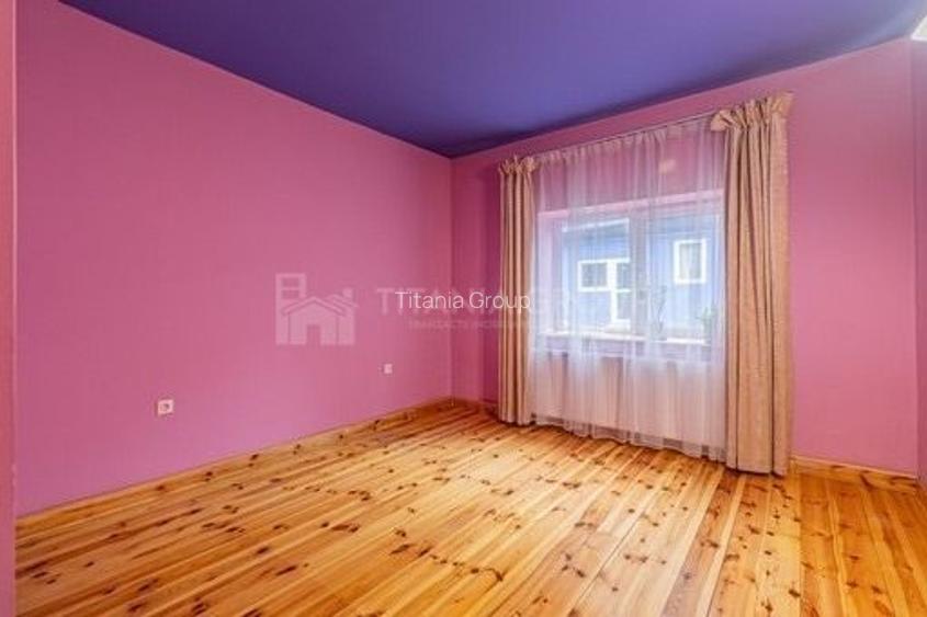 Vila in Poiana Brasov cu teren generos 1600mp, 2 corpuri, comision 0 - 9