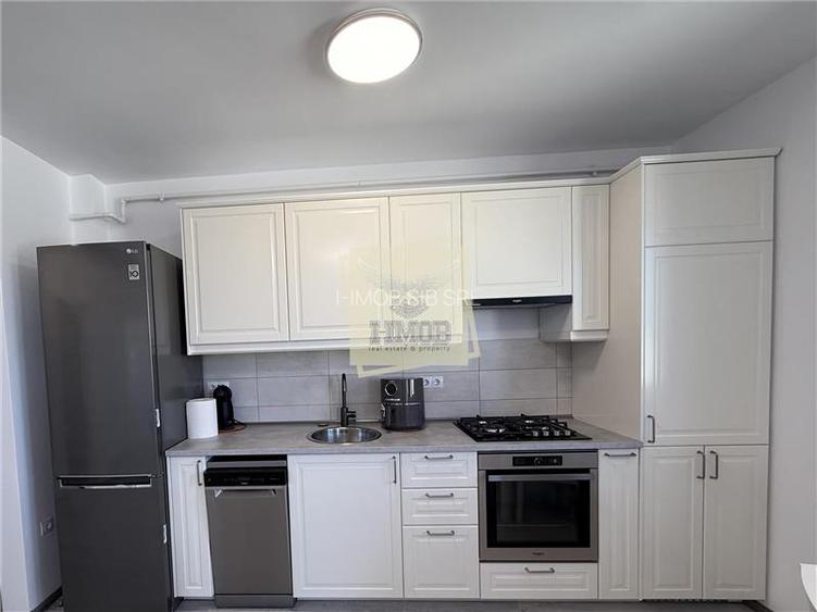Apartament modern 2 camere balcon pod parcare in Selimbar - 5