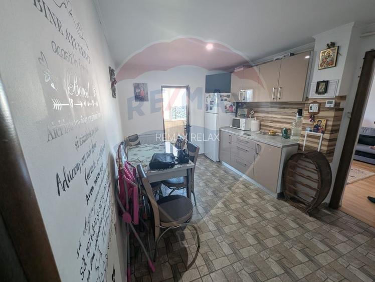 Apartament cu 2 camere de vânzare în zona Sud-Vest - 3