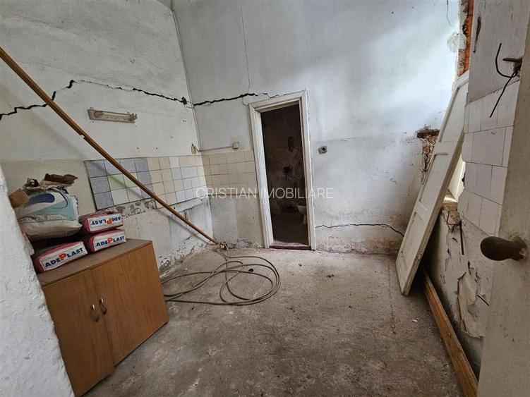 Casa 3 camere caramida zona Maternitatii Teren - 157 mp - 7