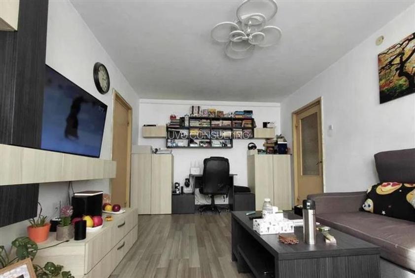 Apartament 3 Camere Semidecomandat Bld. Brancoveanu - 2