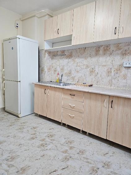 proprietar,inchiriez apartament cu doua camere  in Ploiesti,b/dul Bucuresti - 9