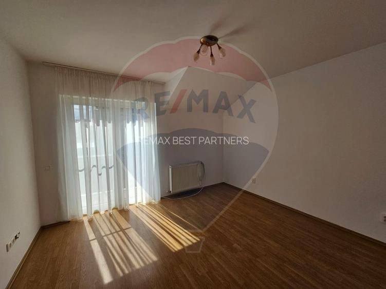 0 % COMISION - Casa/birou de inchiriat -  4 camere - Buna Ziua - 8
