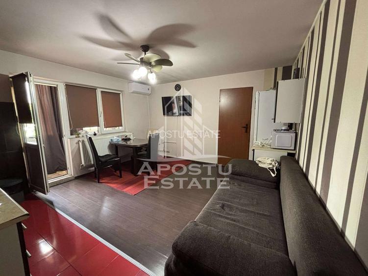 Apartament cu 3 camere, centrala proprie, zona Dambovita - 2