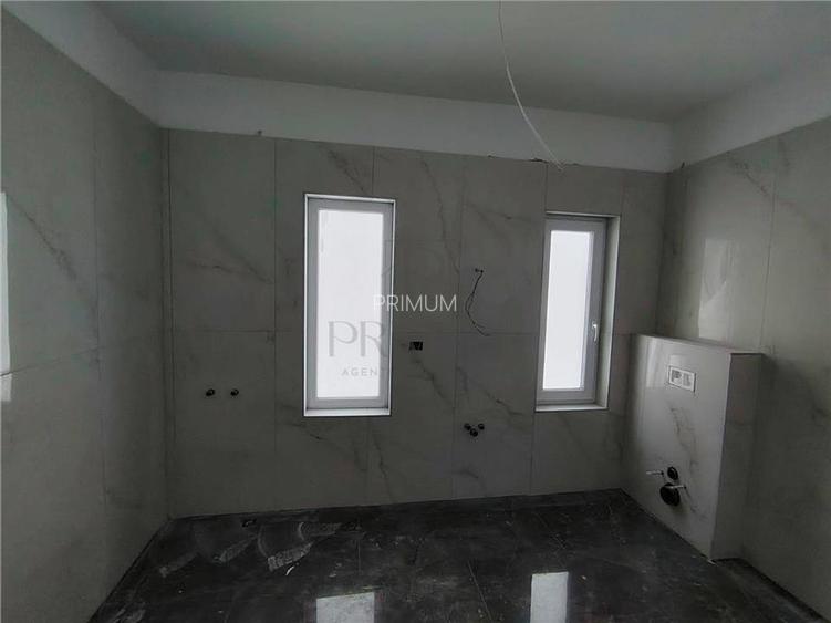 Comision 0 % - Duplex despartit prin camera tehnica - balcon mare - teren 370 mp - 12