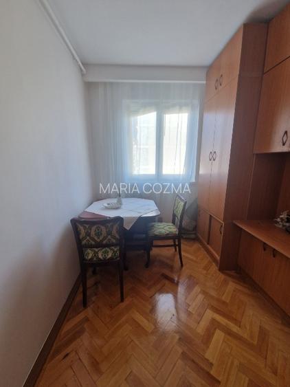 Proprietar, închiriez apartament cu 4 camere transformat în 3 în Complexul Stude - 6