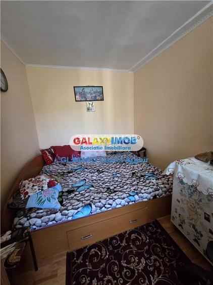 Vindem ap 2 cam SD , et 4, zona Kaufland Craiovei, mobilat - 10