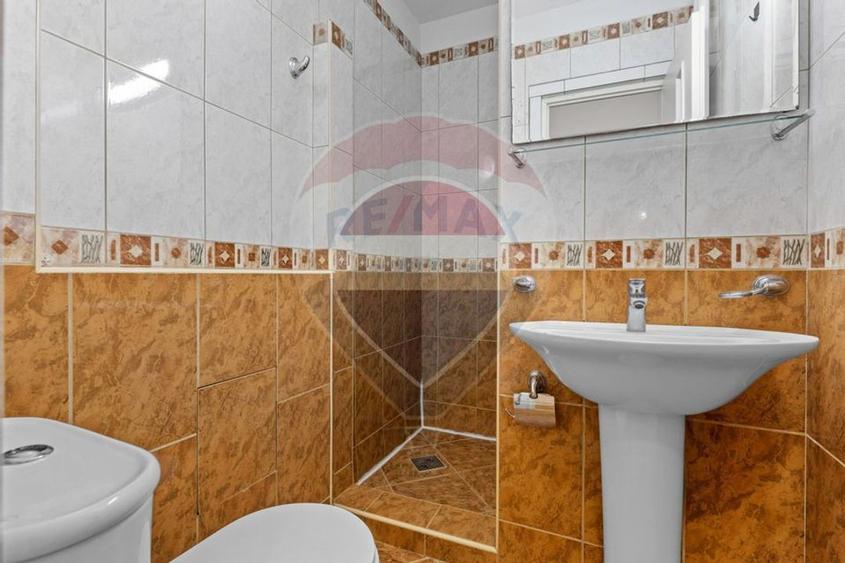 Apartament cu 2 camere de închiriat - Zona Central