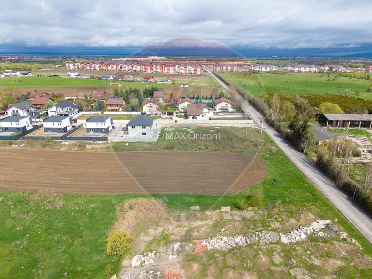 Oportunitate Investiție-Teren intravilan,+ utilități 1,200mp Sanpetru - 9