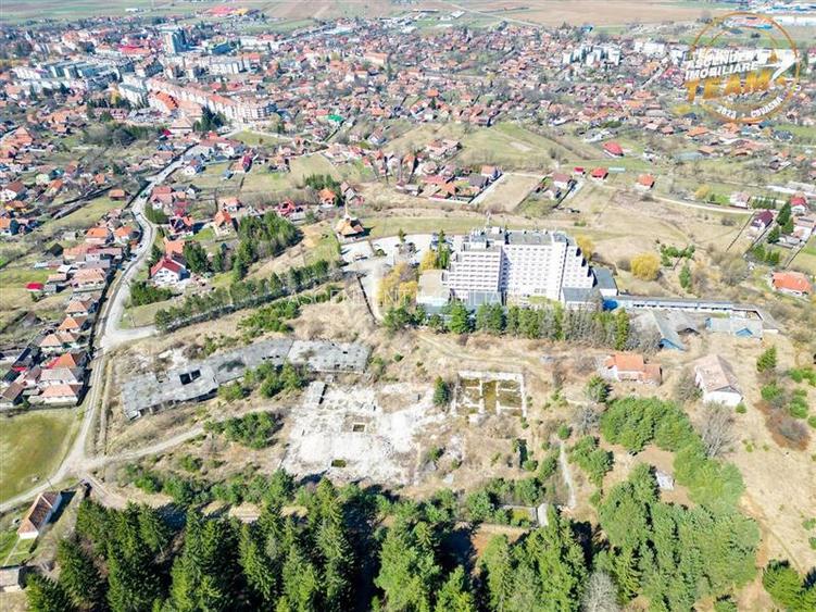 20.000mp teren+Proiect investitional/ rezidential/aparthotel,in inima statiunii - 6