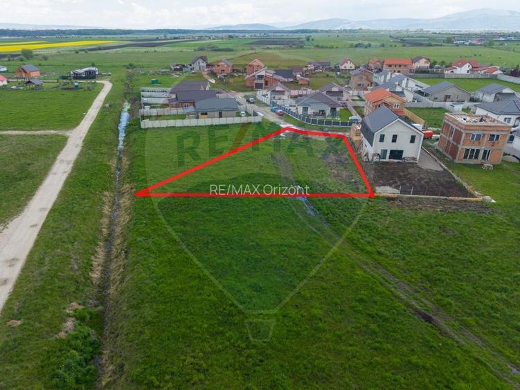 Teren intravilan de vanzare in Harman – 1.016 mp, PUZ aprobat - 2
