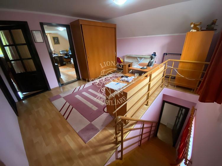 Casa 210 mp-garaj-curte amenajata-panouri solare-Ghinda - 6