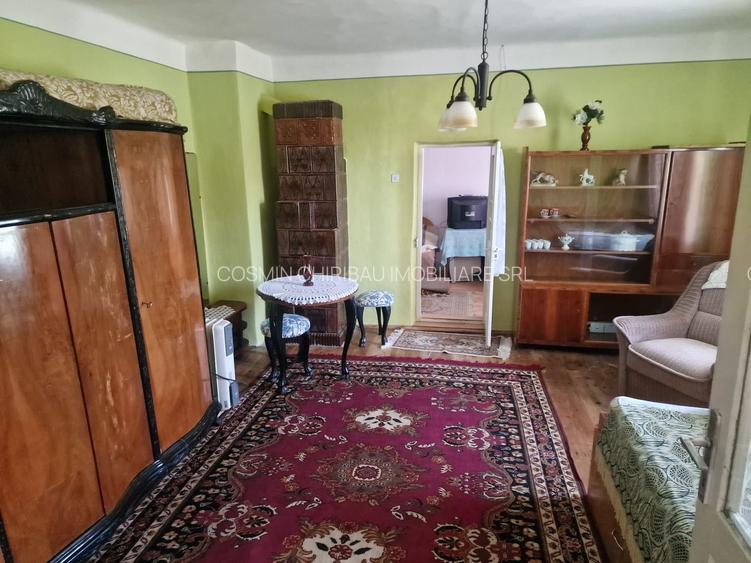 Casa in mediu rural cu teren - 11